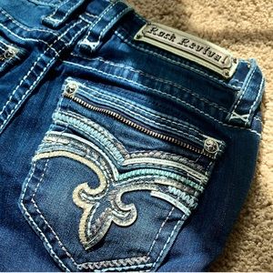 ROCK REVIVAL Mid-rise skinny